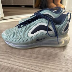 Nike Air Max 720 in Teal and Navy